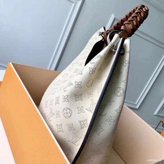 WIS CARMEL VUITTON LOUIS 0304